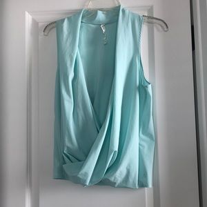 Lulu lemon workout wrap